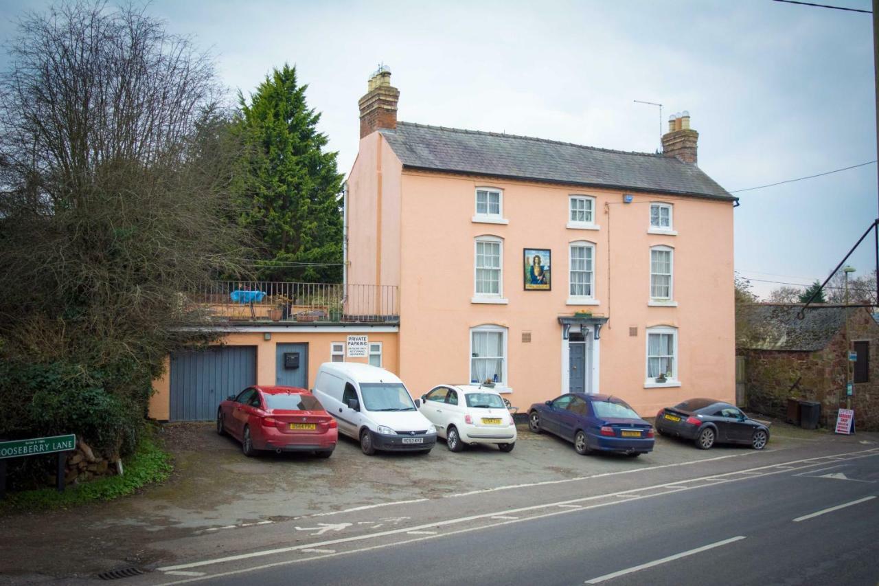 The Benbow Inn At Ruyton-Xi-Towns Esterno foto